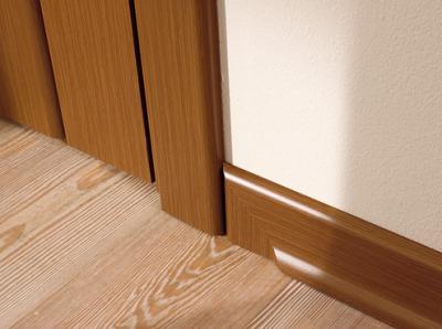 Плинтус шкаф-купе